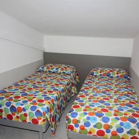 Apartment Isvico *